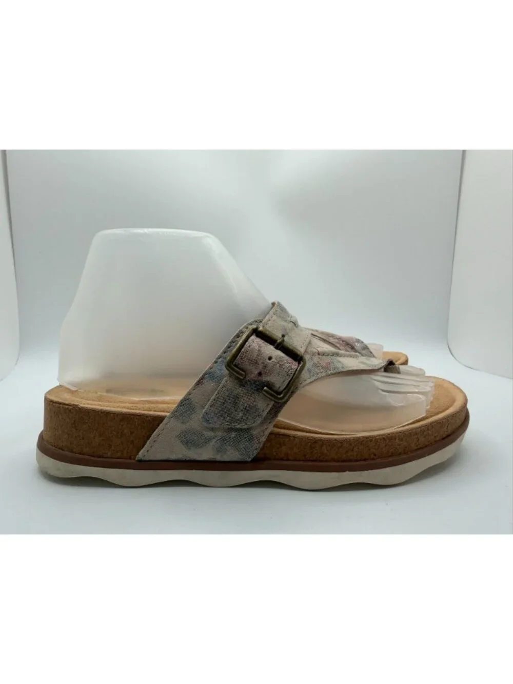 Clarks Brynn Madi Sandals Women Size 7M Sand Interest Leather Open Toe Shoes